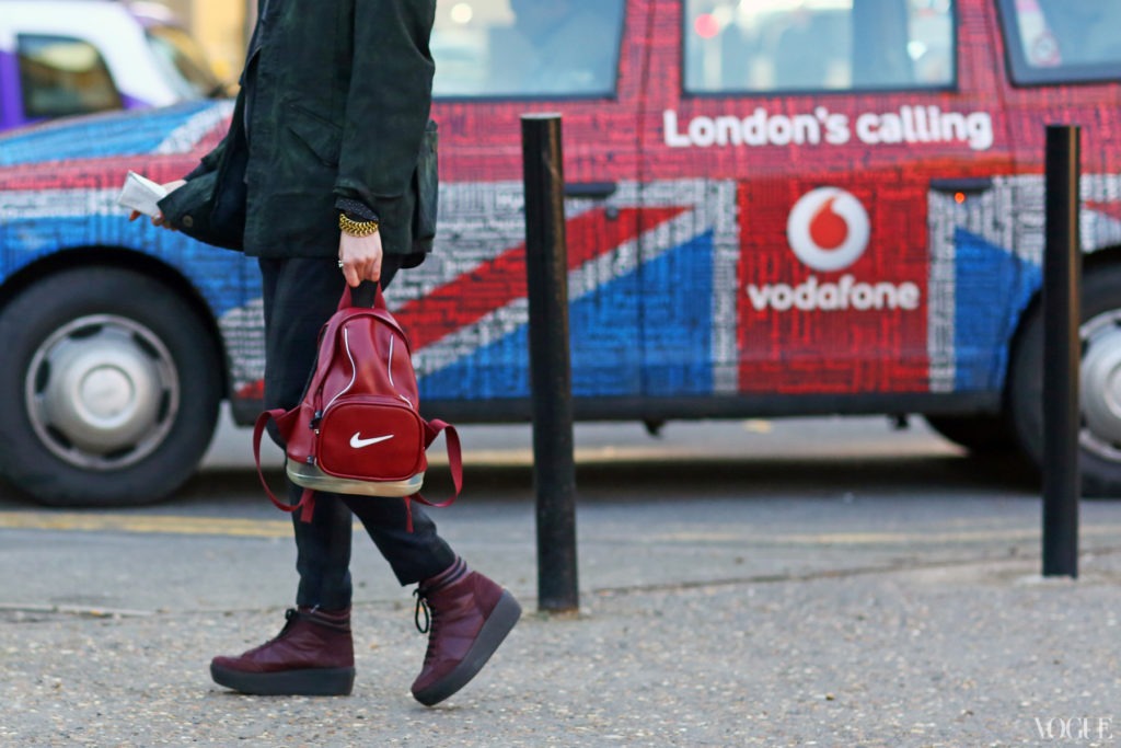lfw-fw2013-street-style-day4-3_172039950570