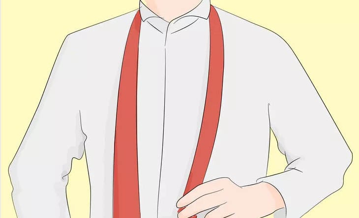 Как завязать кофту на плечах. Галстук изнанка. На каком уровне должен быть завязан галстук. Высота завязки галстука.