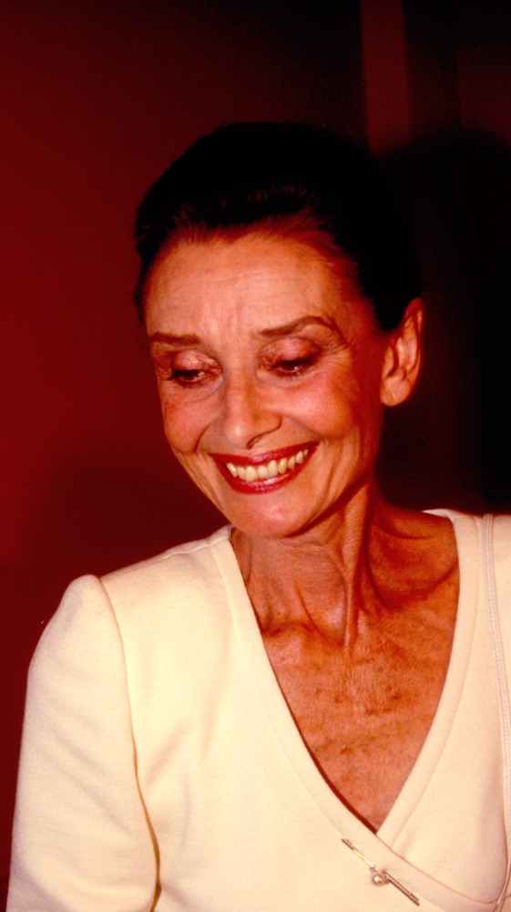 Los,Angeles,-,Circa,1991:,Actress,Audrey,Hepburn,Leaves,The