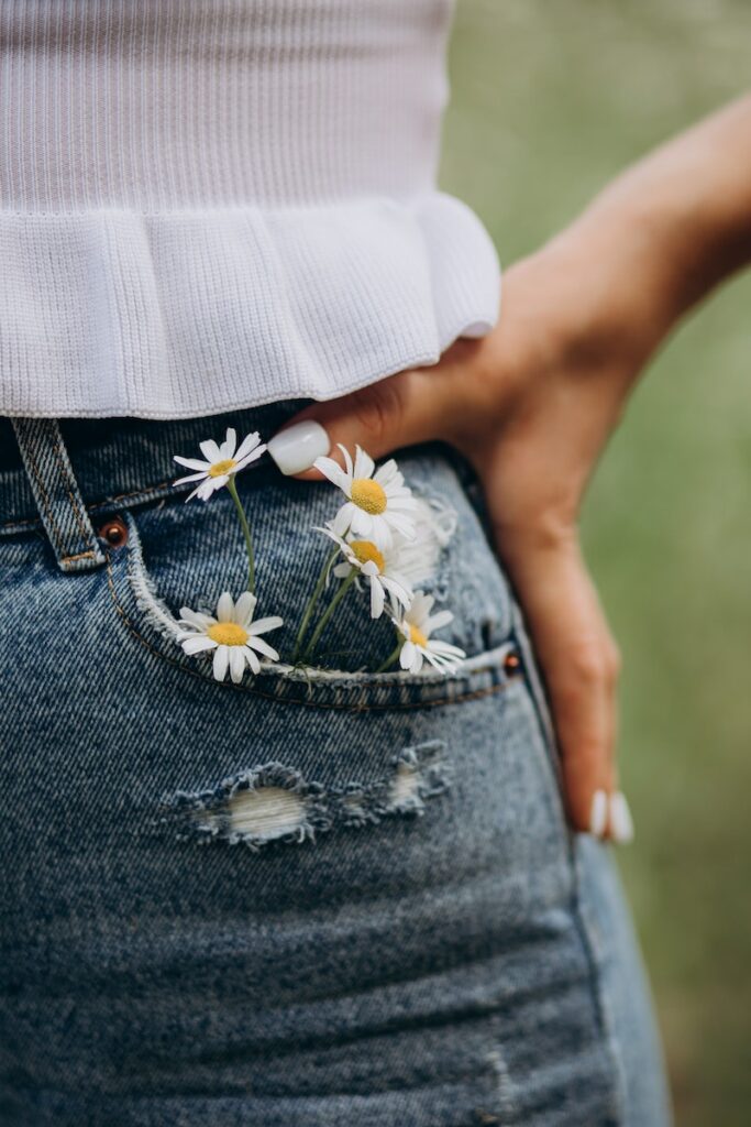 Daisies in Jeans Pocket